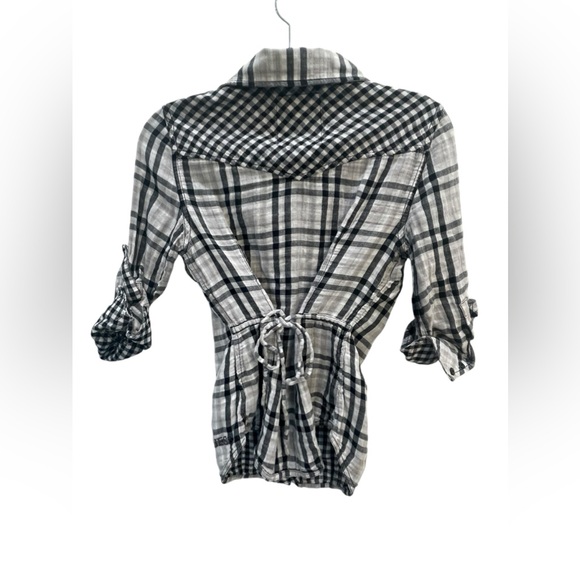 Guess jeans button up shirt with tie at back in size small - Picture 2 of 7